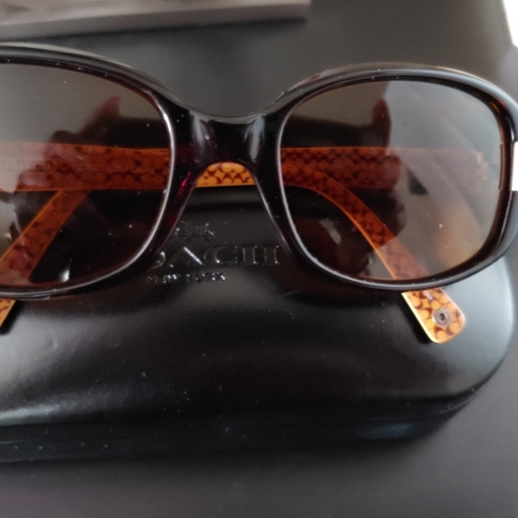 Coach frames - Picture 2 of 3